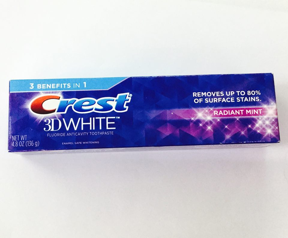 Kem đánh răng  Crest 3D White Mỹ