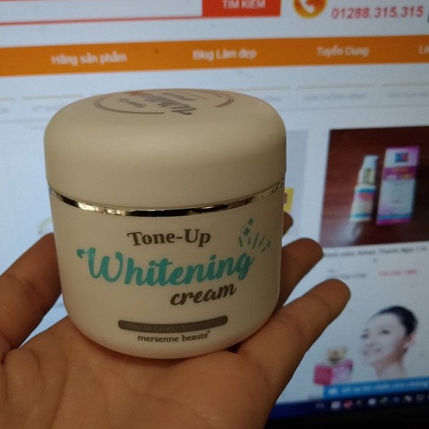 Kem dưỡng trắng da Tone Up whitening Cream 50g